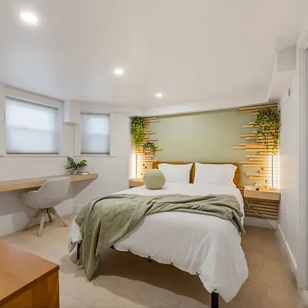 Luxury H St Private Apartment